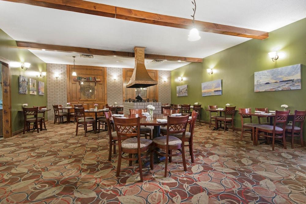 Quality Inn & Conference Centre Midland Kültér fotó