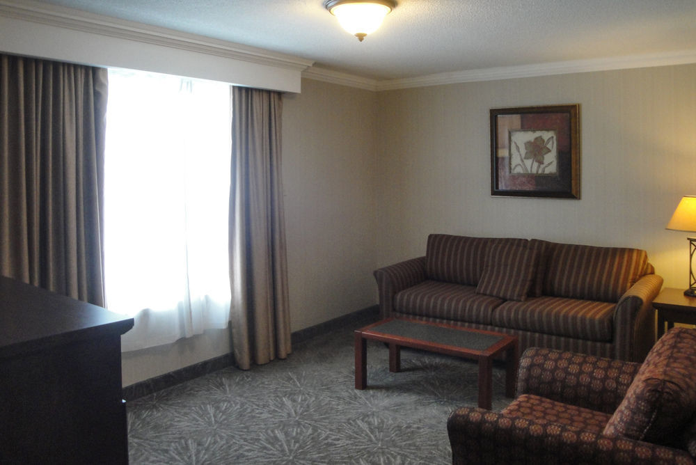 Quality Inn & Conference Centre Midland Kültér fotó